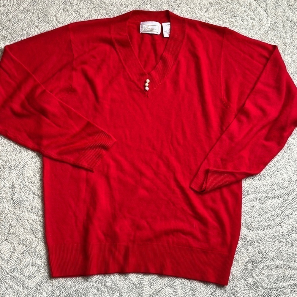 WOMAN’S Vintage Red Light Sweater Size 16